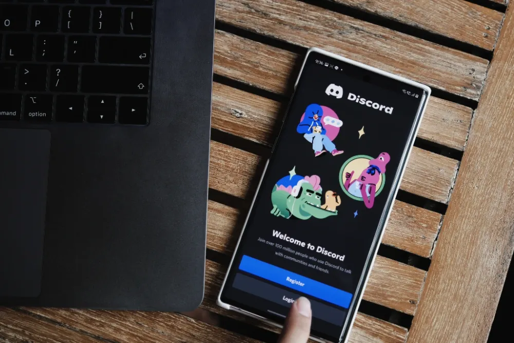 From free to fee: Transitioning to a paid Discord server